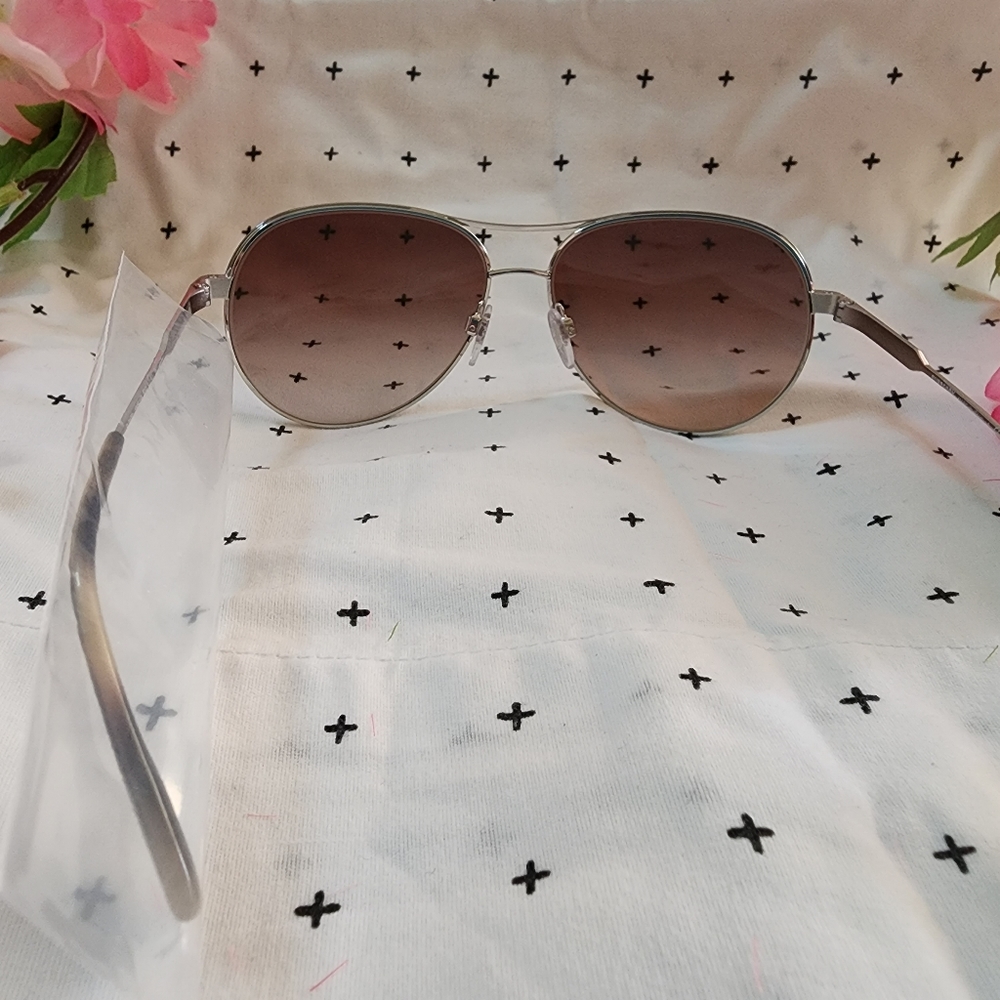 Burberry Sunglasses - Picture 10 of 13